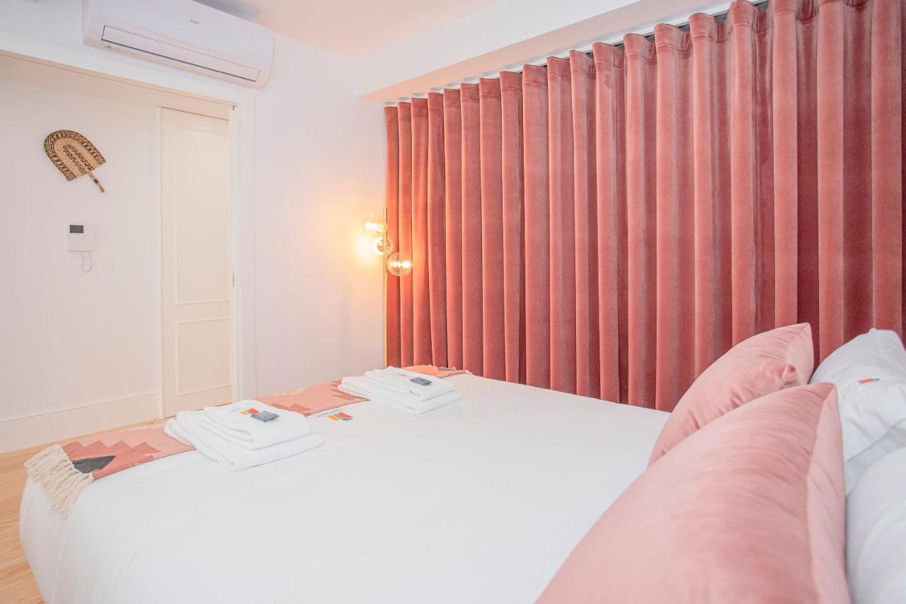 Liiiving In Porto - Flores Design Experience Apartments Extérieur photo