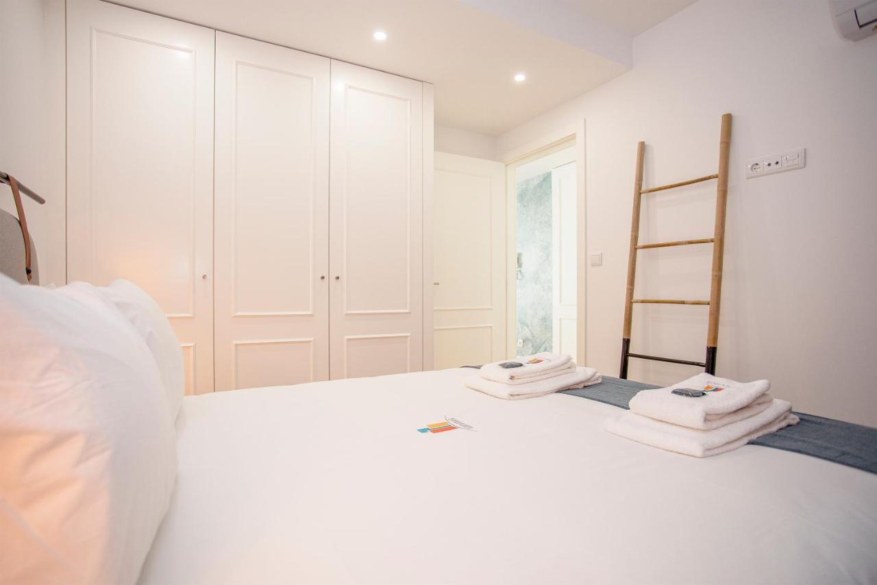 Liiiving In Porto - Flores Design Experience Apartments Extérieur photo